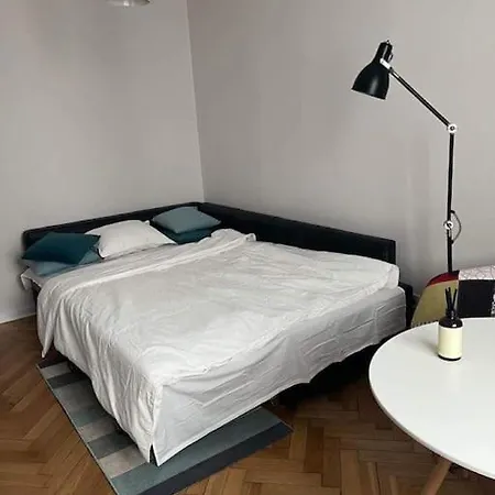 Apartmán Flat In The Heart Of Varšava Exteriér fotografie