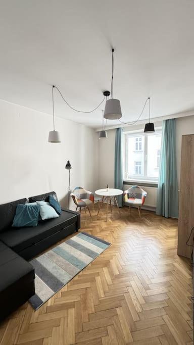 Flat In The Heart Of Apartament
